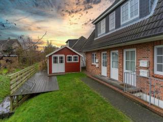 Apartment in Germany with Sunny Balcony, cleaning included - St. Peter-Ording - 0