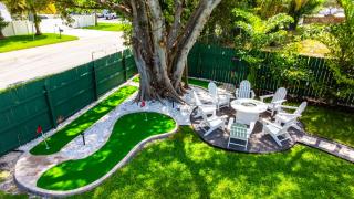 Heated Pool- MiniGolf- Fire Pit- Game Room- 1mi to Beach - 8