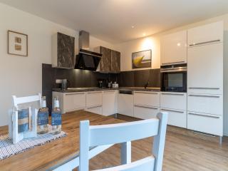 Holiday Home in Dorf near Village Center, cleaning included - St. Peter-Ording - 2