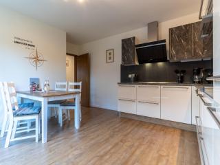 Holiday Home in Dorf near Village Center, cleaning included - St. Peter-Ording - 1