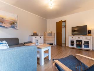 Holiday Home in Dorf near Village Center, cleaning included - St. Peter-Ording - 5