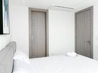 Suites de lujo cerca del WORLD TRADE CENTER, Parking Gratis, GYM, PISCINA - Guayaquil - 4