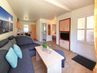 Holiday Park by Plauer See with Lake Access, cleaning included - Plau am See - 3