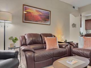 Ground Floor 2 BDR with Garage! Heated Comm Pool! - 5