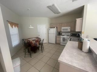 Esprit Oasis - Three Bedroom Home - 6