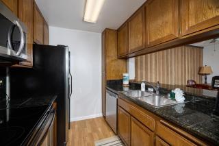 Oceanside Beach Condos - Oceanside - 4