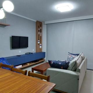Apartamento inteiro com 4 dormitórios na Praia das Pitangueiras, Guarujá - 1
