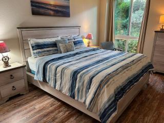 Oceanside Beach Condos - Oceanside - 3