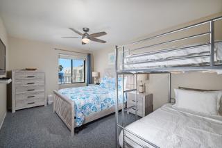 Oceanside Beach Condos - Oceanside - 2