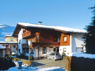 Country House in Zillertal near Spieljochbahn, cleaning included - Fügen - 3
