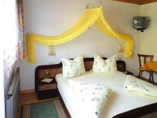 Country House in Zillertal near Spieljochbahn, cleaning included - 0