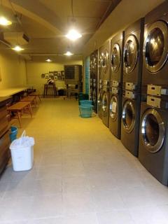 Condo in Pasay 12th flr studio unit-near MOA, PICC - Manila - 2