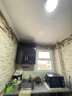 The apartment overlooks a main street view - ‘Ezbet `Abd el-Ḥamîd - 8