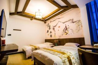 One house Art Hotel - 4