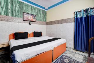 Hotel O PYRENEES HOME STAY Fatehadbad metro station - 1
