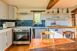 Character House In The Heart Of A Wine Estate - 9