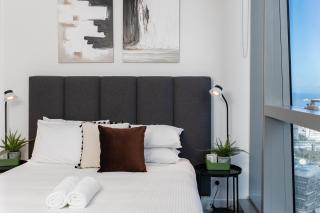 2BR Family Home next to SkyBus with Pool Sauna Gym - Melbourne - 4