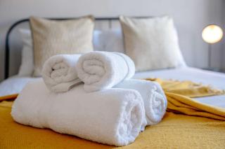 Elegant 2BR Apartment on Leven St - 9