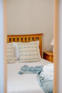 Elegant 2BR Apartment on Leven St - 5