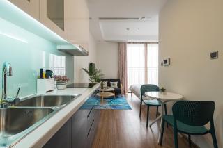 Highend Studio Apt With Private Walking Lake In Vinhomes Green Bay - Hanoi - 8
