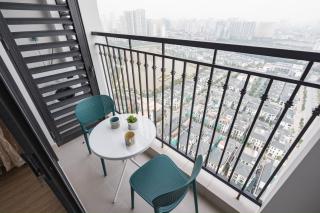 Highend Studio Apt With Private Walking Lake In Vinhomes Green Bay - Hanoi - 1