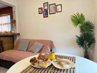 Cozy & Bright Apartment Near Downtown Ushuaia - Ushuaia - 0