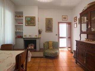 Apartment in Marche near Lame Rosse, cleaning included - Serrapetrona - 5