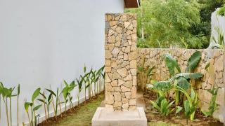 Malasama Suites Hotel - Kuta - 1