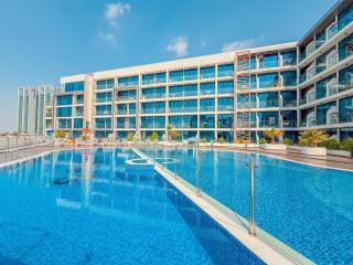 113 Designer Stay High-End Finishes Pool & Gym With Flamingo Livings - 9
