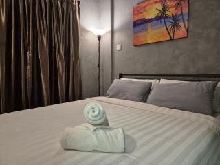 2-9pax GFloor 1Room or 2Room PRIVATE BEACH, WATERSPORT, Pool, FREE BBQ Set, Wifi, 50"TV - Port Dickson - 3