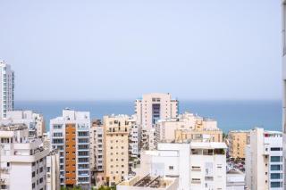 Netanya Seaside High-Rise Apartment with Mamad by Sea N Rent - Netanya - 8
