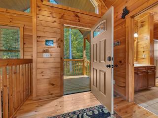 Moonshine Hollow cabin - 6