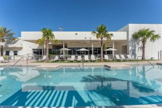 Daytona 2BR w Parking – Family Pet Friendly - Daytona Beach - 0