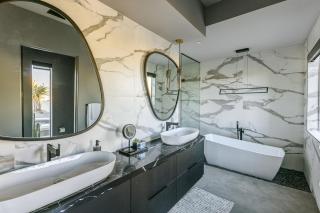 Gatsby by Fieldtrip 5 Bd Modern Luxury with Infinity Pool Game Room - Yucca Valley - 5