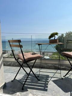 Helen's Seaview - Aliveri - 7