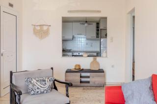 Helen's Seaview - Aliveri - 3