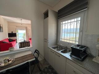 Helen's Seaview - Aliveri - 1