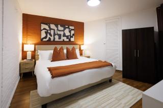 Modern Designer Unit in Dumbo NYC - Brooklyn - 6
