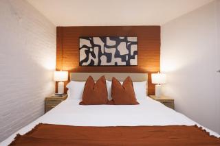 Modern Designer Unit in Dumbo NYC - Brooklyn - 5