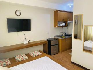 roberts loft 8kt1 mesaverte near SM and Ayala - Pontud - 8