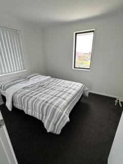 Spacious Home Near Airport - Auckland - 1