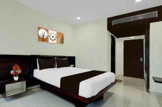 Super Townhouse Oak Vijayawada Formerly Madhuvan Grand - Gunadala - 9