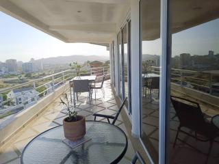 Apartamento en Colina de Playa El Angel - Pampatar - 2