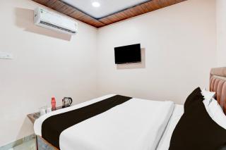 Super Hotel O Tedhi Bazaar Near Ram Janambhumi - Ayodhya - 2