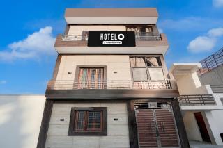 Super Hotel O Tedhi Bazaar Near Ram Janambhumi - Ayodhya - 0