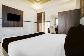 Super Townhouse Vasai Express Highway Formerly Majestic Inn - Māndvi - 8