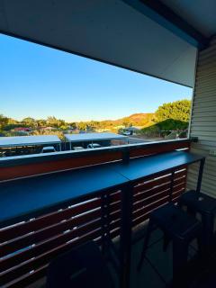Modern 2 Bedroom Apartment Karratha - 1
