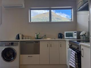 Mountain View, Lake Hayes Estate - 8