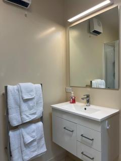 Mountain View, Lake Hayes Estate - - 5