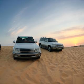 Car Tour & Travel - Abu Dhabi - 0